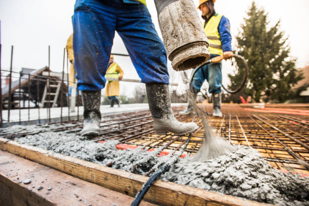 Best Concrete Sidewalk Installation  in Banning, CA
